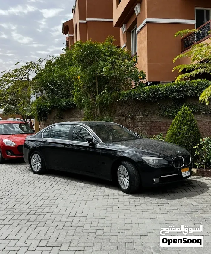 BMW 7 Series 2009 photo 4