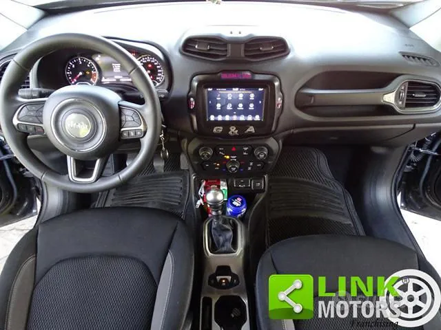 Jeep Renegade 2022 photo 4