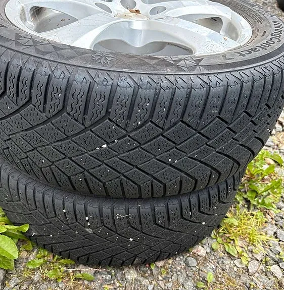 Saab 9-3 2010 photo 2
