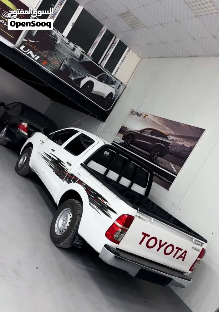 Toyota Hilux 2008 photo 2