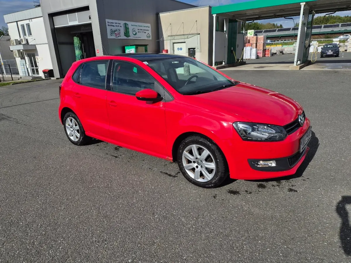 Volkswagen Polo 2012 photo 3