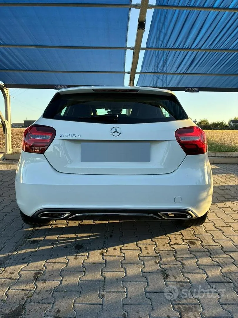 Mercedes-Benz A 2018 photo 3