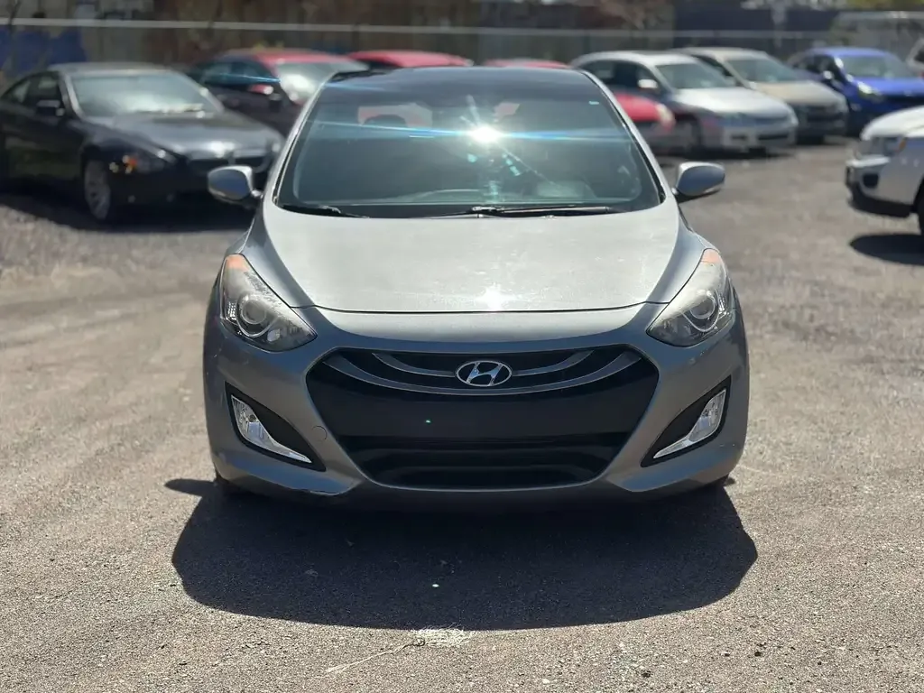 Hyundai Elantra 2013 photo 2