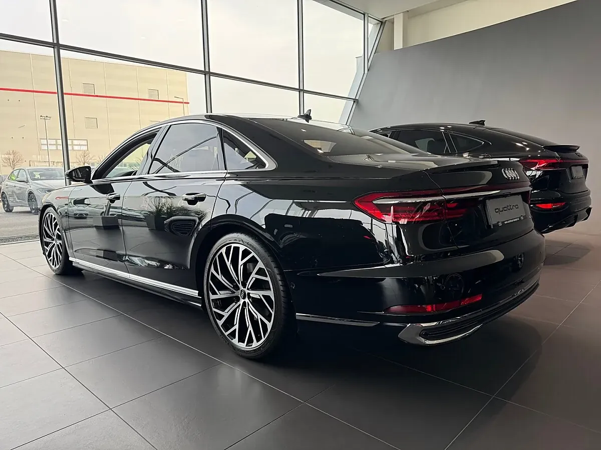 Audi A8 2026 photo 2