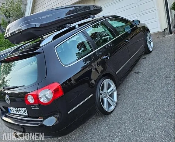 Volkswagen Passat 2010 photo 3