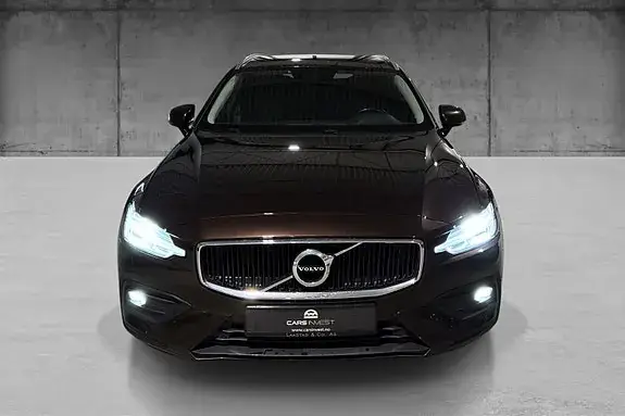 Volvo V60 2019 photo 2