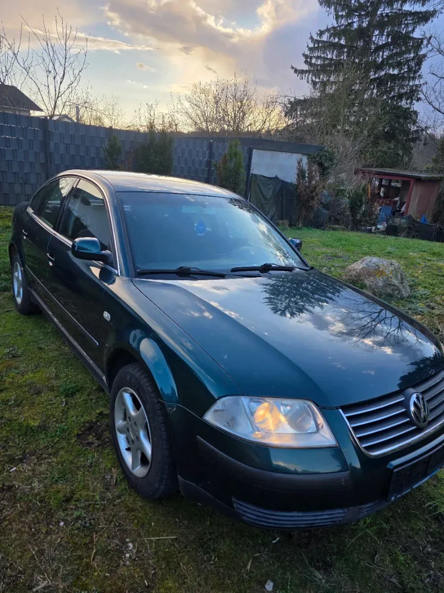 Volkswagen Passat 2001 photo 2