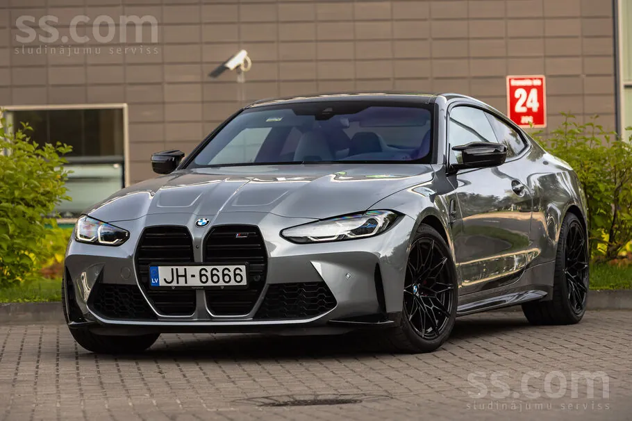 BMW M4 2022 photo 2