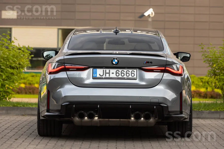 BMW M4 2022 photo 5