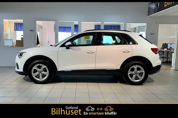 Audi Q3 2024 photo 2