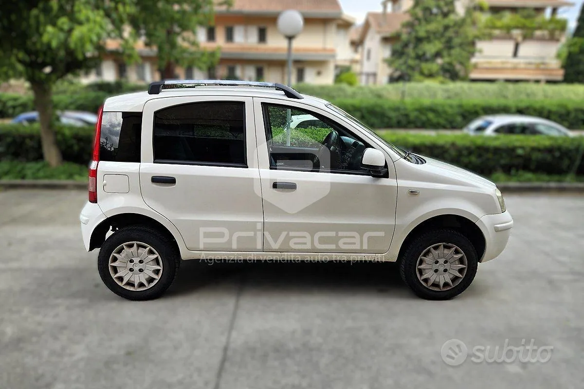 Fiat Panda 2011 photo 4