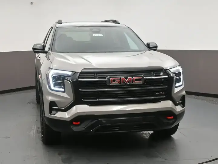 GMC Terrain 2027 photo 2