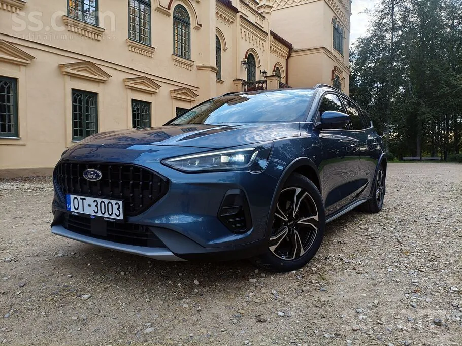 Ford Focus 2024 photo 3