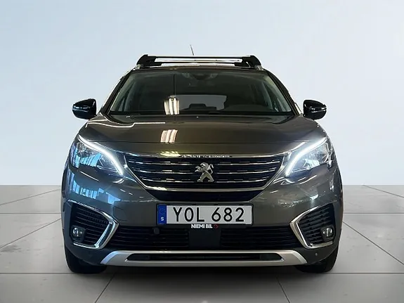 Peugeot 5008 2017 photo 2