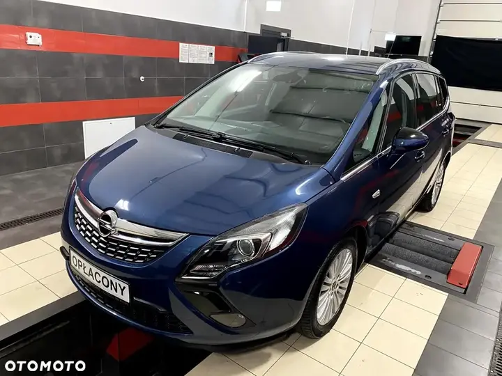 Opel Zafira 2015 photo 2