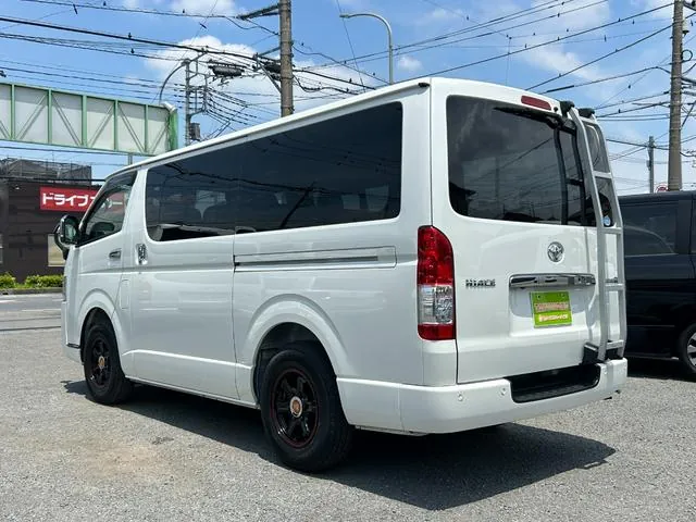 Toyota Hiace Van 2020 photo 5