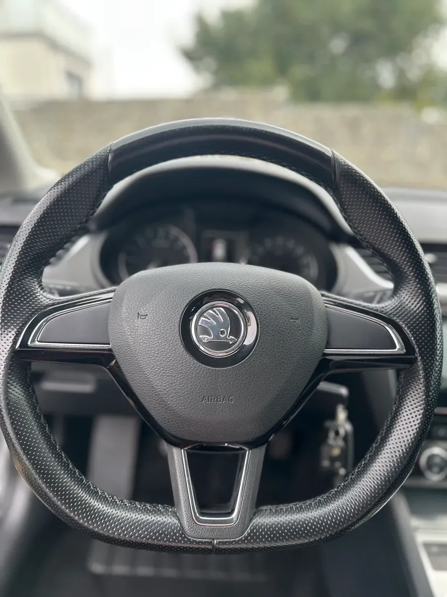 Skoda Octavia 2015 photo 3