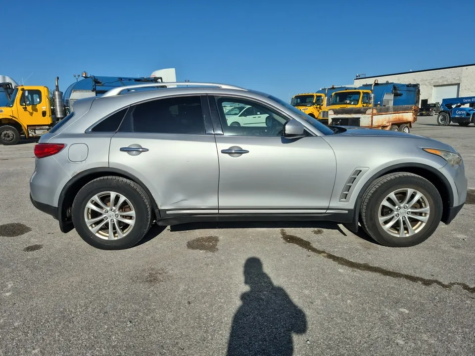 Infiniti Fx35 2010 photo 4