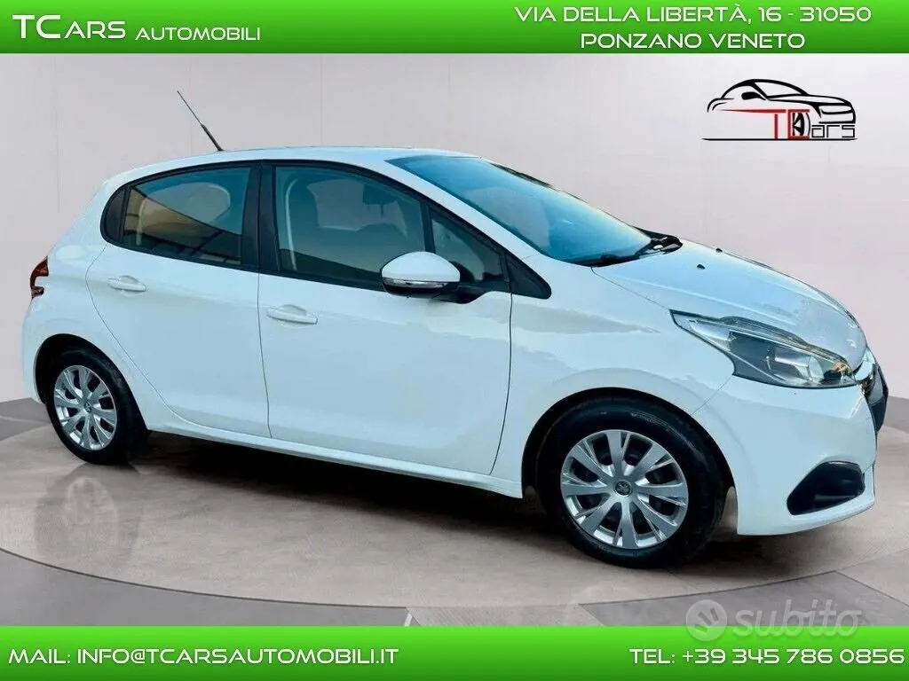 Peugeot 208 2015 photo 4