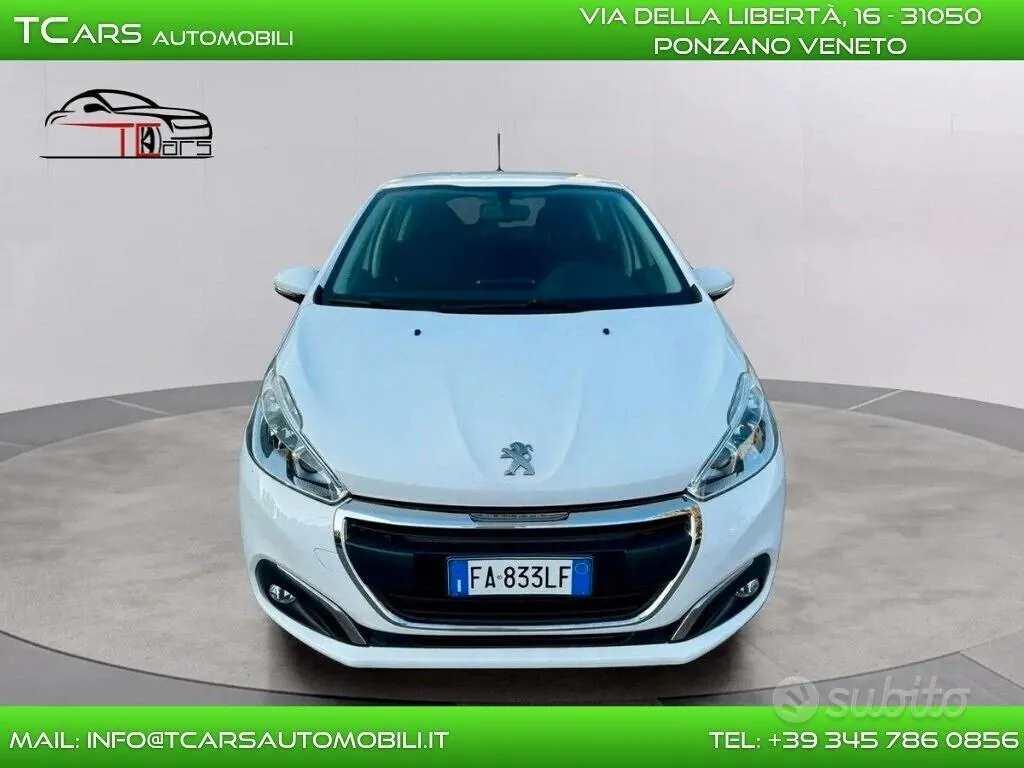 Peugeot 208 2015 photo 2