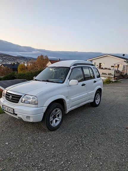 Suzuki Grand Vitara 2001 photo 2