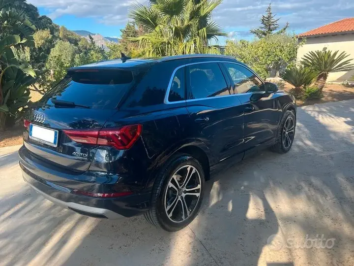 Audi Q3 2019 photo 2