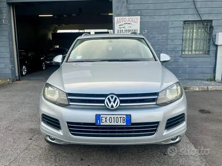 Volkswagen Touareg 2010 photo 2