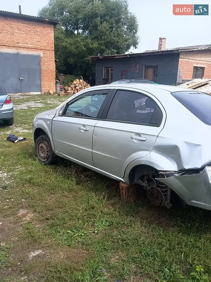 Chevrolet Aveo 2008 photo 3