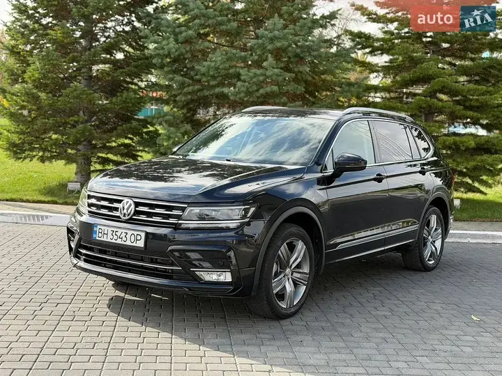 Volkswagen Tiguan 2019 photo 2
