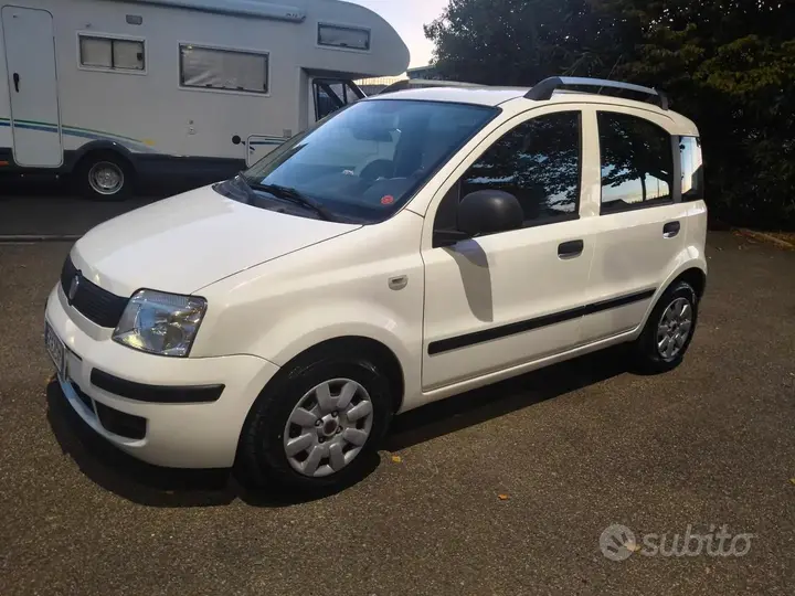 Fiat Panda 2011 photo 2