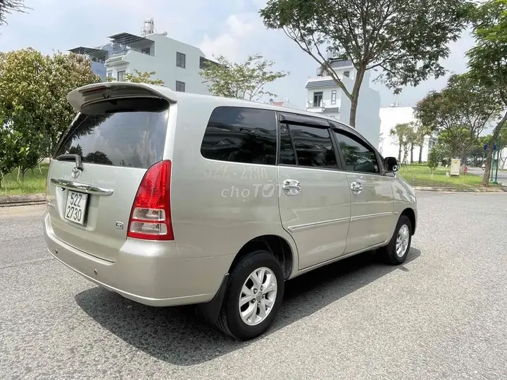 Toyota Innova 2006 photo 3