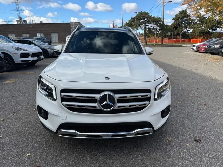 Mercedes-Benz Glb 2023 photo 2