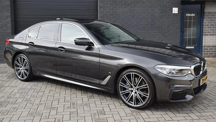 BMW 5 Series 2019 photo 3