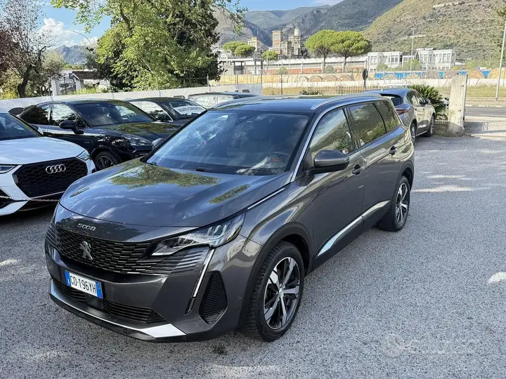 Peugeot 5008 2021 photo 4