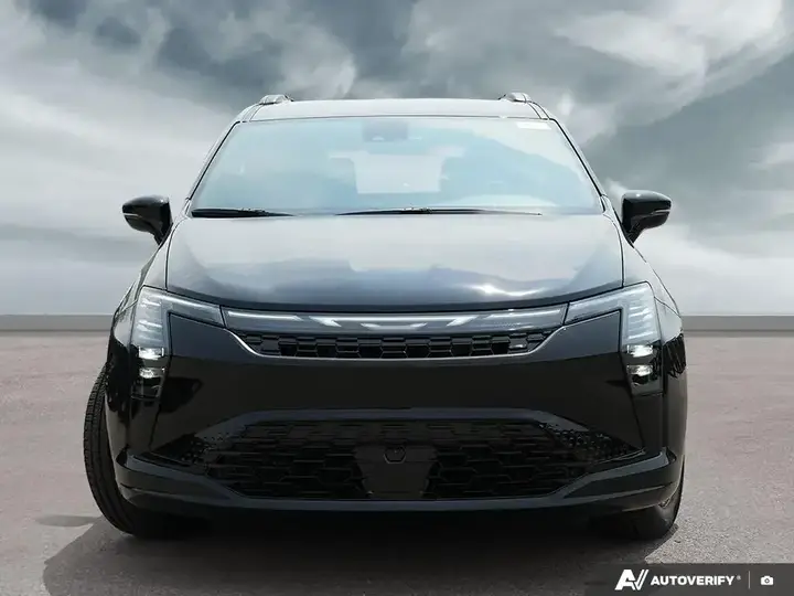 Chrysler Pacifica 2027 photo 2