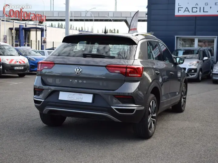 Volkswagen T-Roc 2020 photo 3