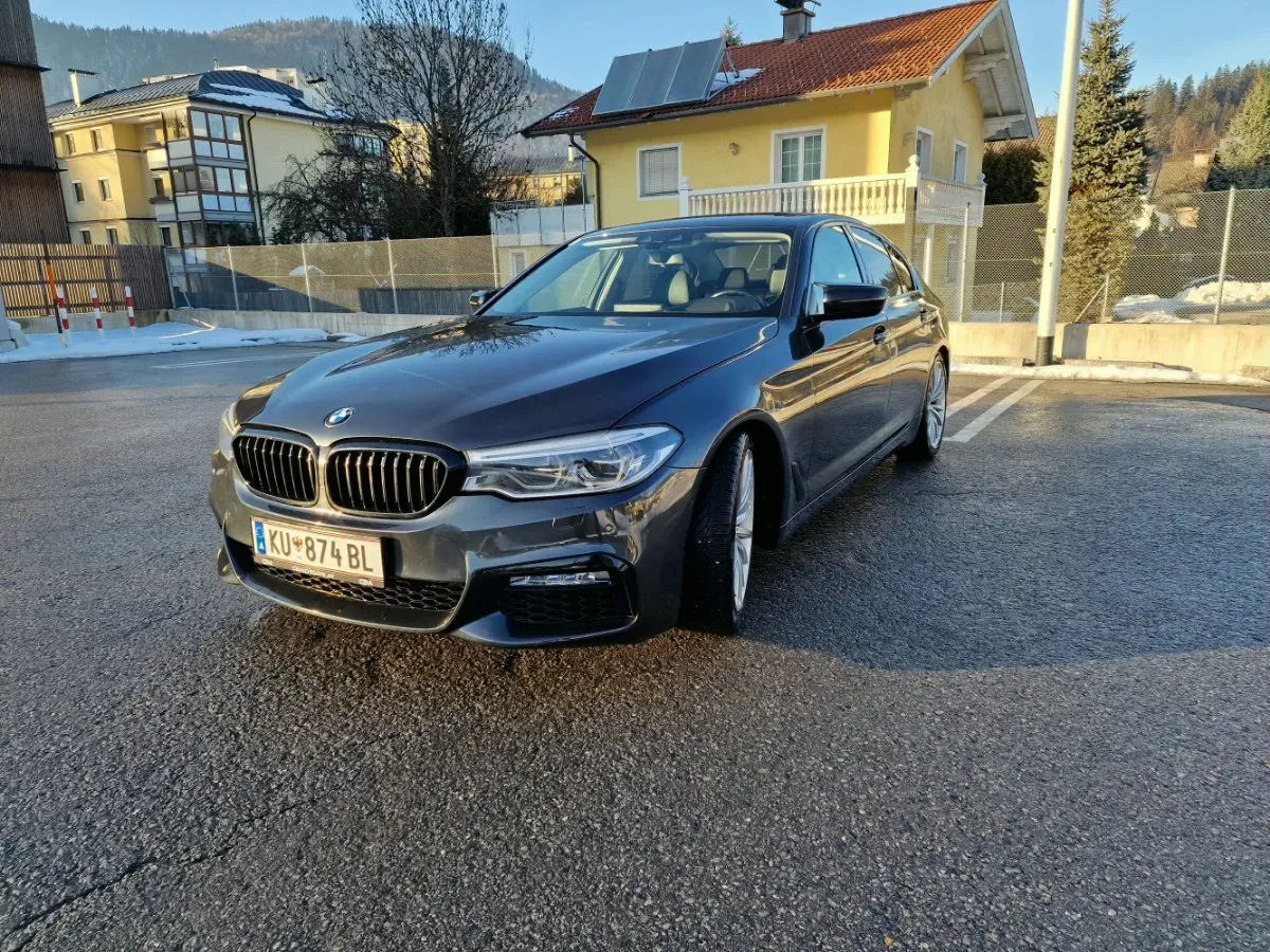 BMW 5 Series 2017 photo 2