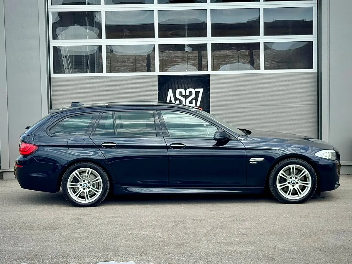 BMW 5 Series 2011 photo 2