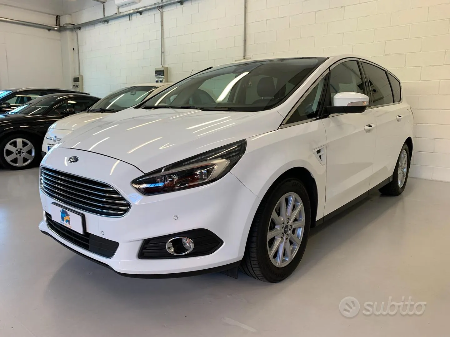 Ford S-Max 2017 photo 3