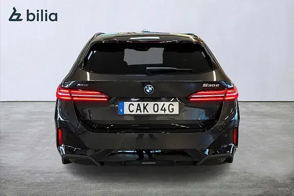 BMW 530E 2026 photo 4