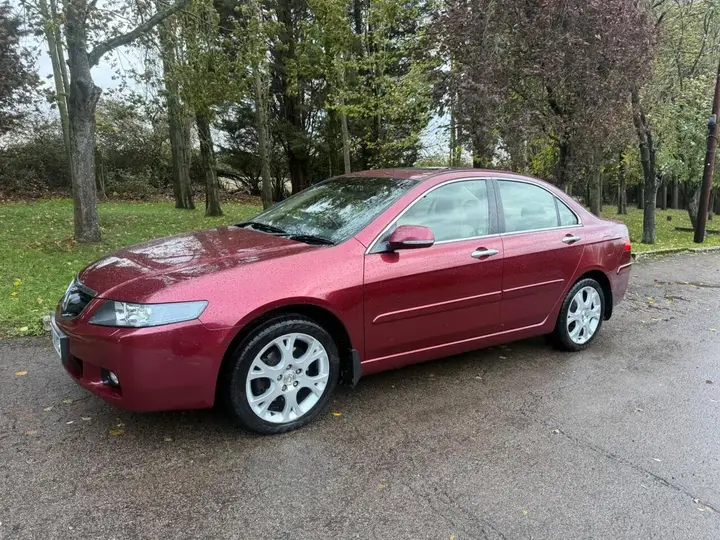 Honda Accord 2004 photo 2