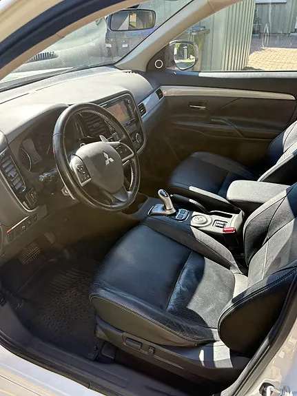 Mitsubishi Outlander 2014 photo 5