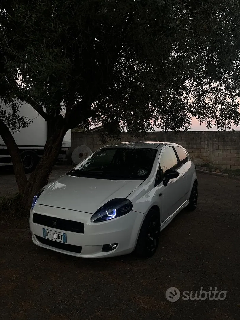 Fiat Grande Punto 2009 photo 4