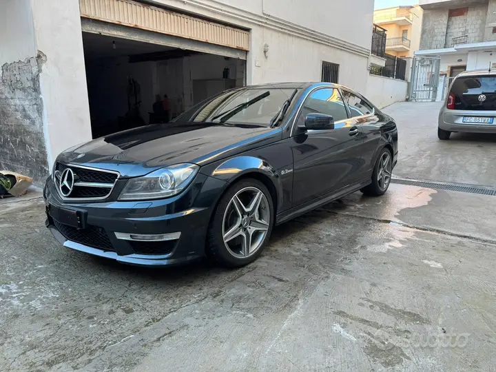Mercedes-Benz C 63 Amg 2012 photo 3