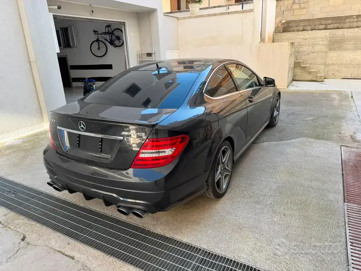 Mercedes-Benz C 63 Amg 2012 photo 5