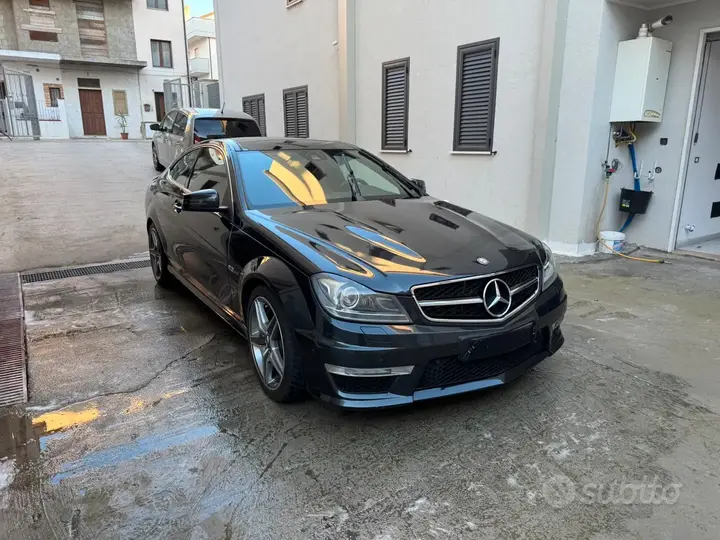 Mercedes-Benz C 63 Amg 2012 photo 4