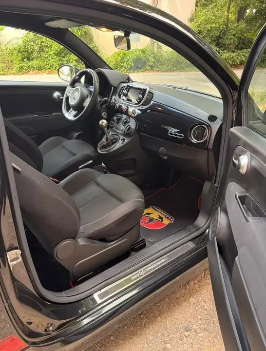 Abarth 500 595 2016 photo 2