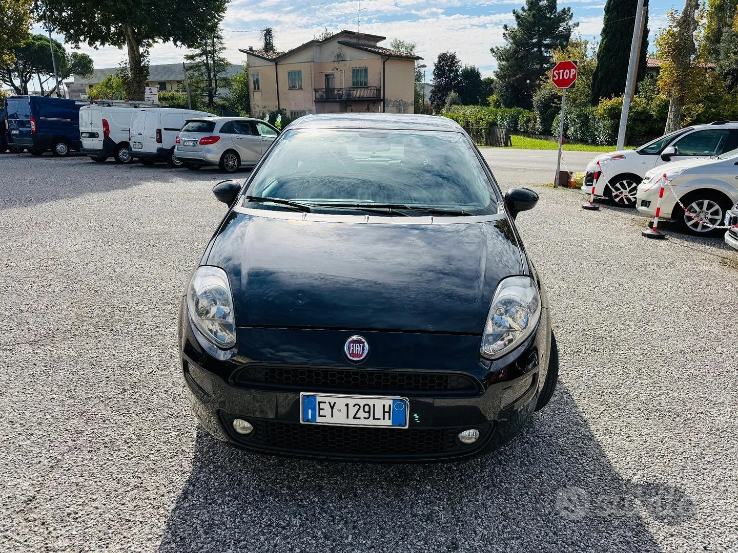 Fiat Punto 2015 photo 2