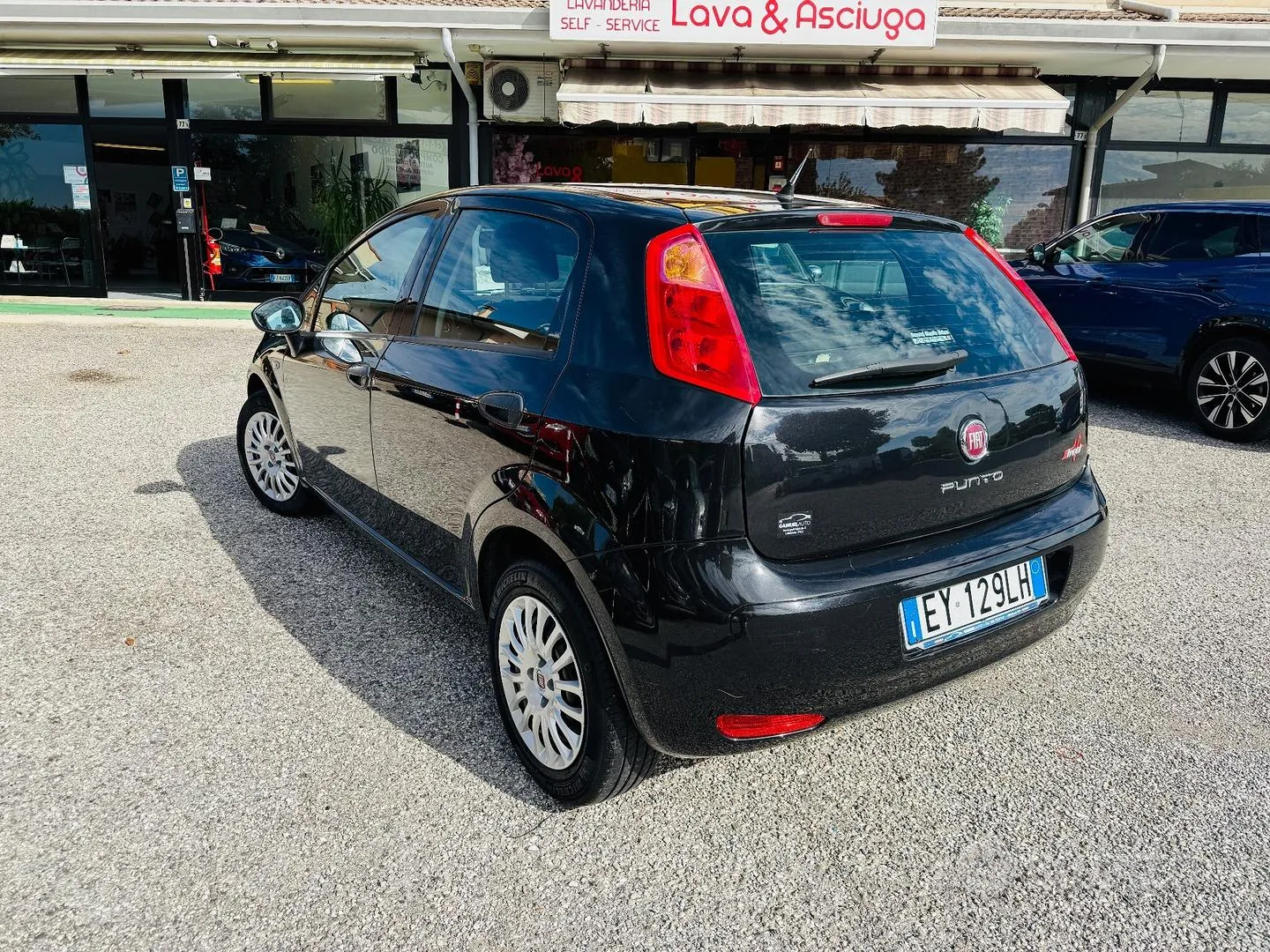 Fiat Punto 2015 photo 5