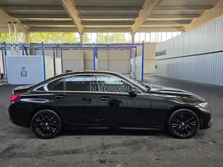 BMW 318 2021 photo 2
